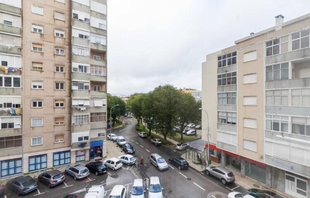 Beautiful 1 Bedroom Apartment Near Benfica Lisboa Kültér fotó