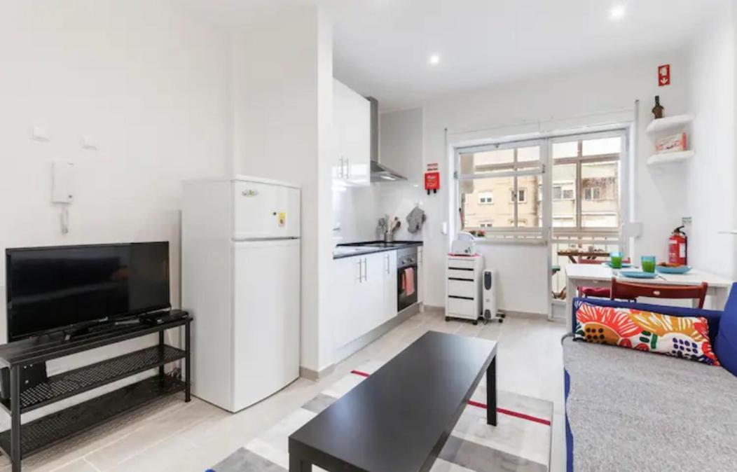Beautiful 1 Bedroom Apartment Near Benfica Lisboa Kültér fotó
